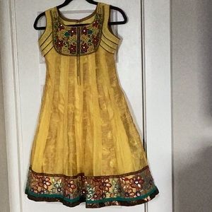 Bright yellow gold beaded dress embroidered beaded flowers size 2 or 4 EU 34